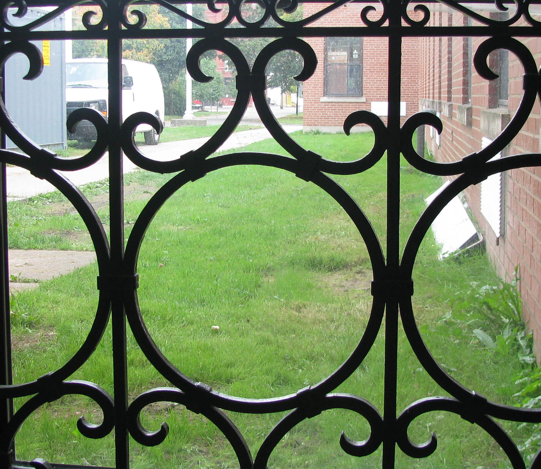 wrought iron fence circle