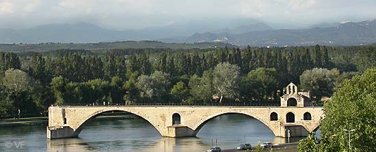 avignon bridge